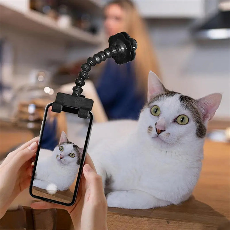 Pet Selfie Clip – Phone Camera Attachment for Dogs & Cats