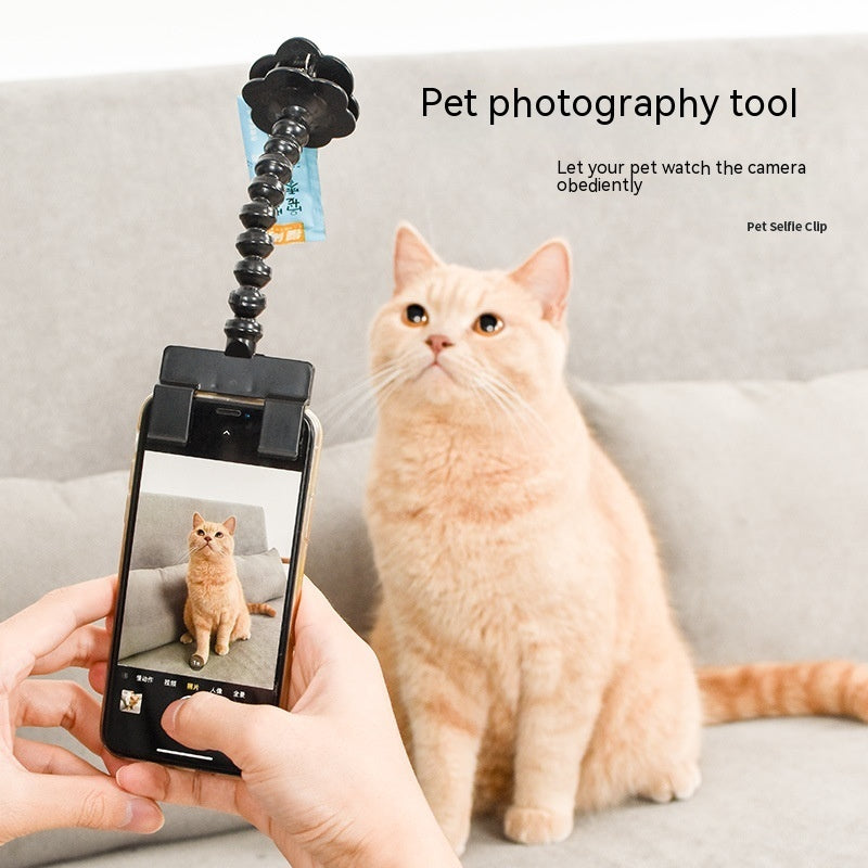 Pet Selfie Clip – Phone Camera Attachment for Dogs & Cats